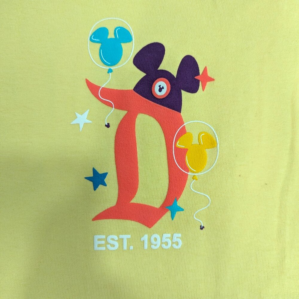 Disneyland Resort Spirit Jersey - Donald & Goofy Play in the Park NWT - Picture 5 of 5